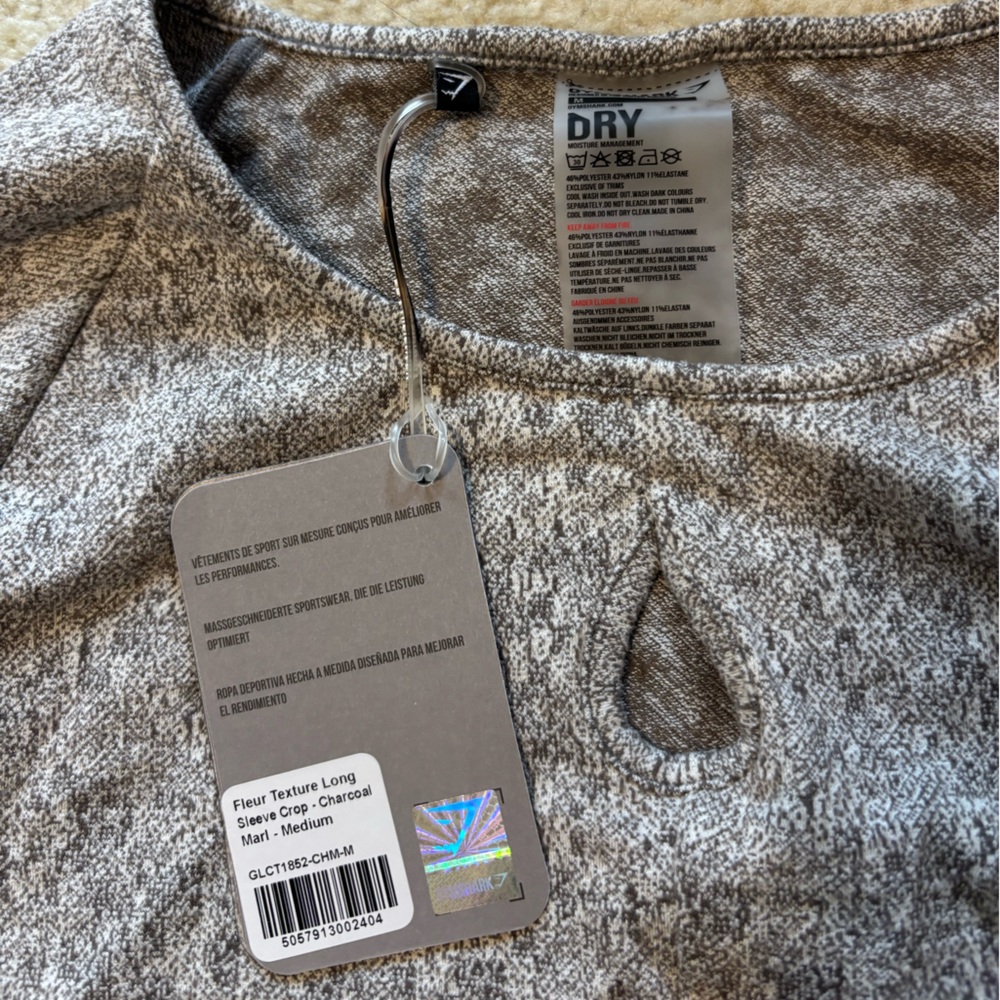 Gymshark Cropped Long Sleeve - Picture 2 of 4
